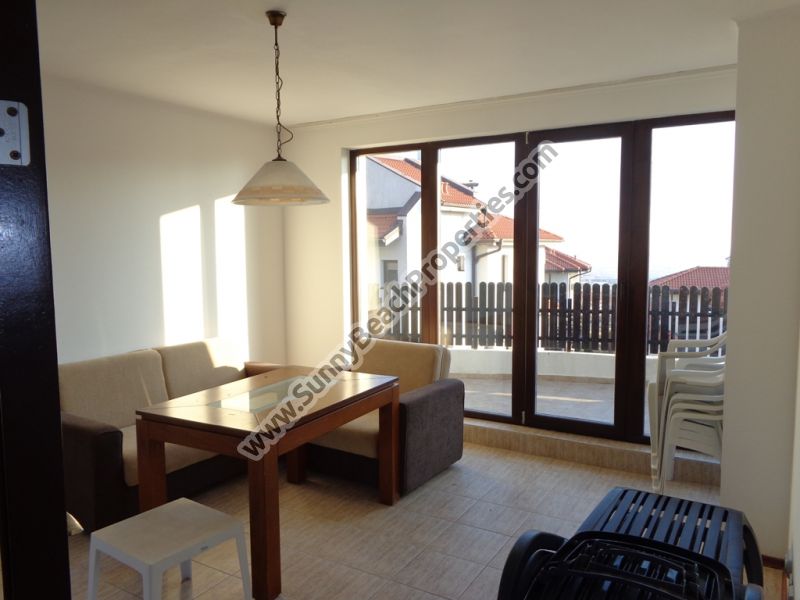 Продается меблированная трехкомнатная квартира мезонин с видом на моря ...